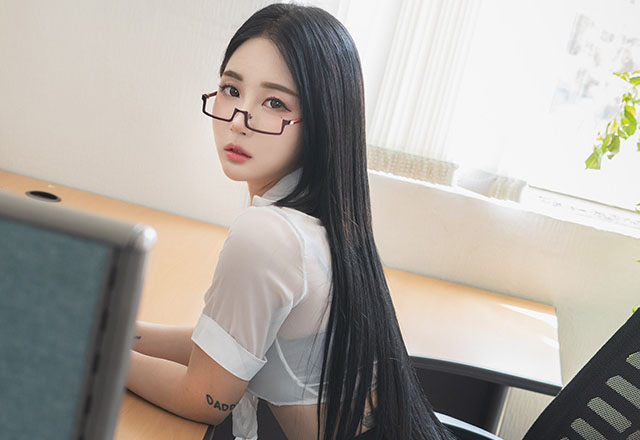 韩国清纯妹子郑宝美长相身材一级好