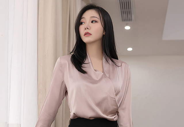 性感女神安然丰满身材看着挺不错