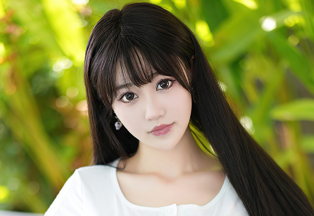 性感女神朱可儿白色连衣长裙私房写真