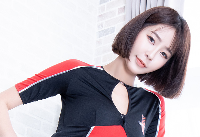 身材超赞的妹子Winnie美腿十分养眼