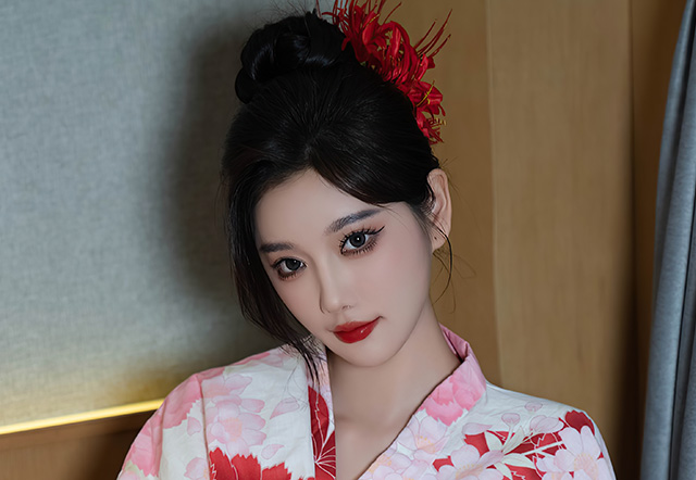 颜值与身材兼具的美女杨晨晨写真图片