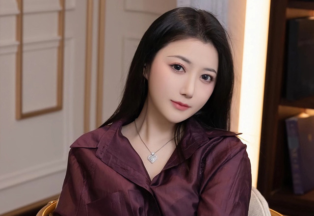 漂亮妹子鱼子酱出众的颜值非常养眼