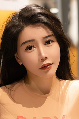 李若汐健身房写真惹火身材养眼十足