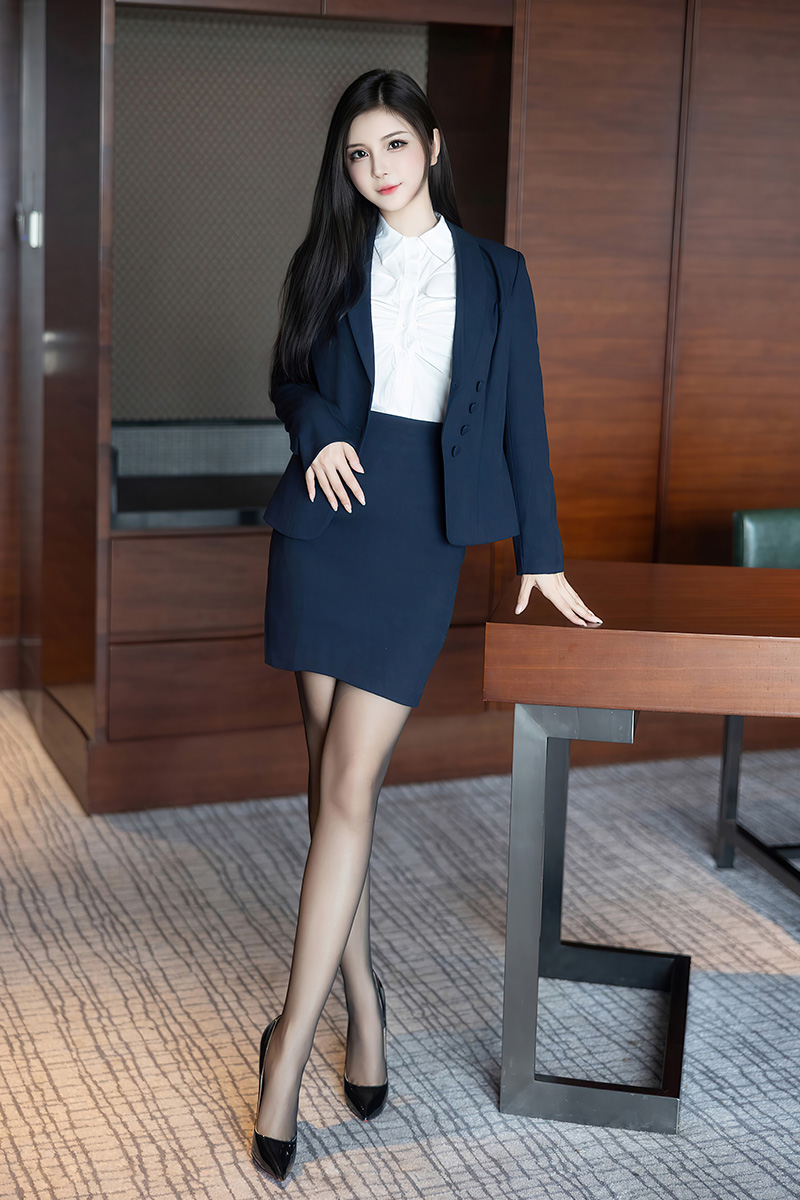 特好看的妹子小蛮妖身材不错腿也美