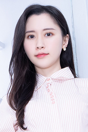大长腿佳人Vanessa带来别样的魅力