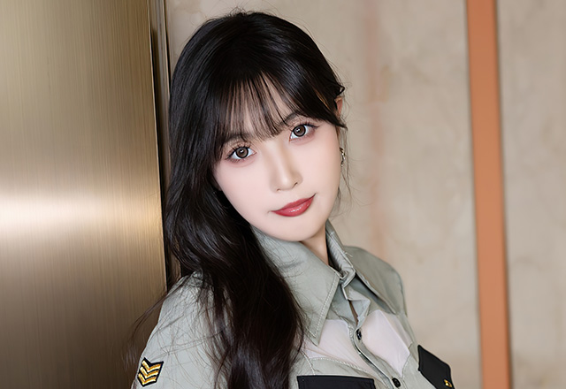 清纯甜美模特林星阑白色丝袜美不胜收