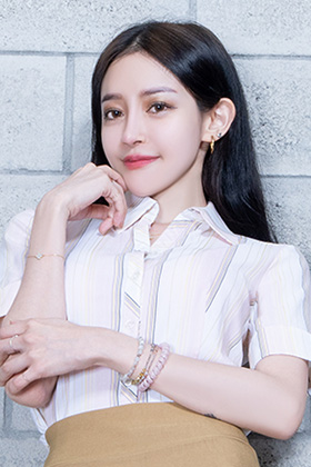 美腿模特Avril私房写真身材不错腿也美
