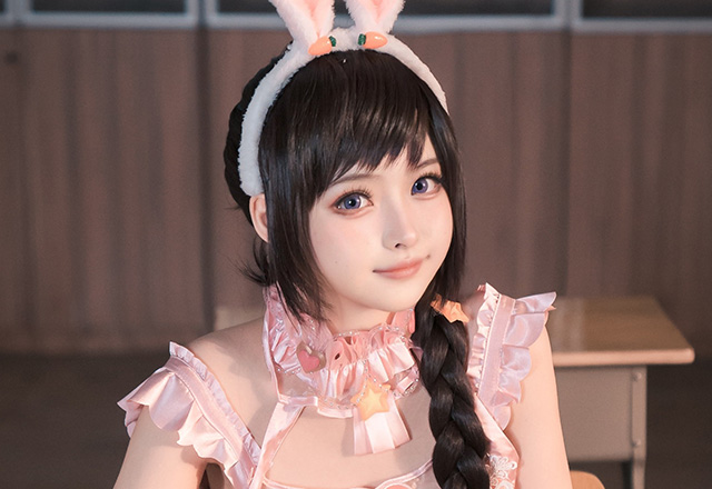 可爱小姐姐白莉爱吃巧克力写真图