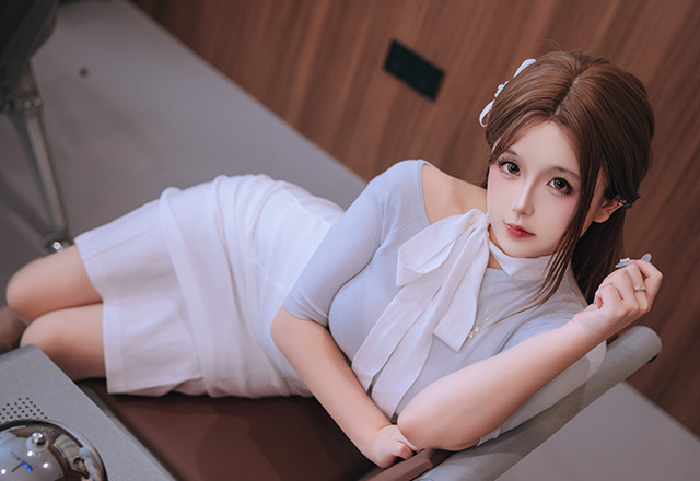 任娇娇甜美的长相让人无法移开视线