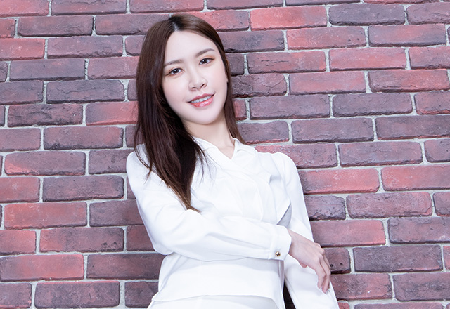 美腿模特Stephy魔鬼身材凸显的淋漓尽致