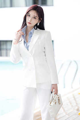 美艳妹纸杨晨晨大长腿令人无限向往