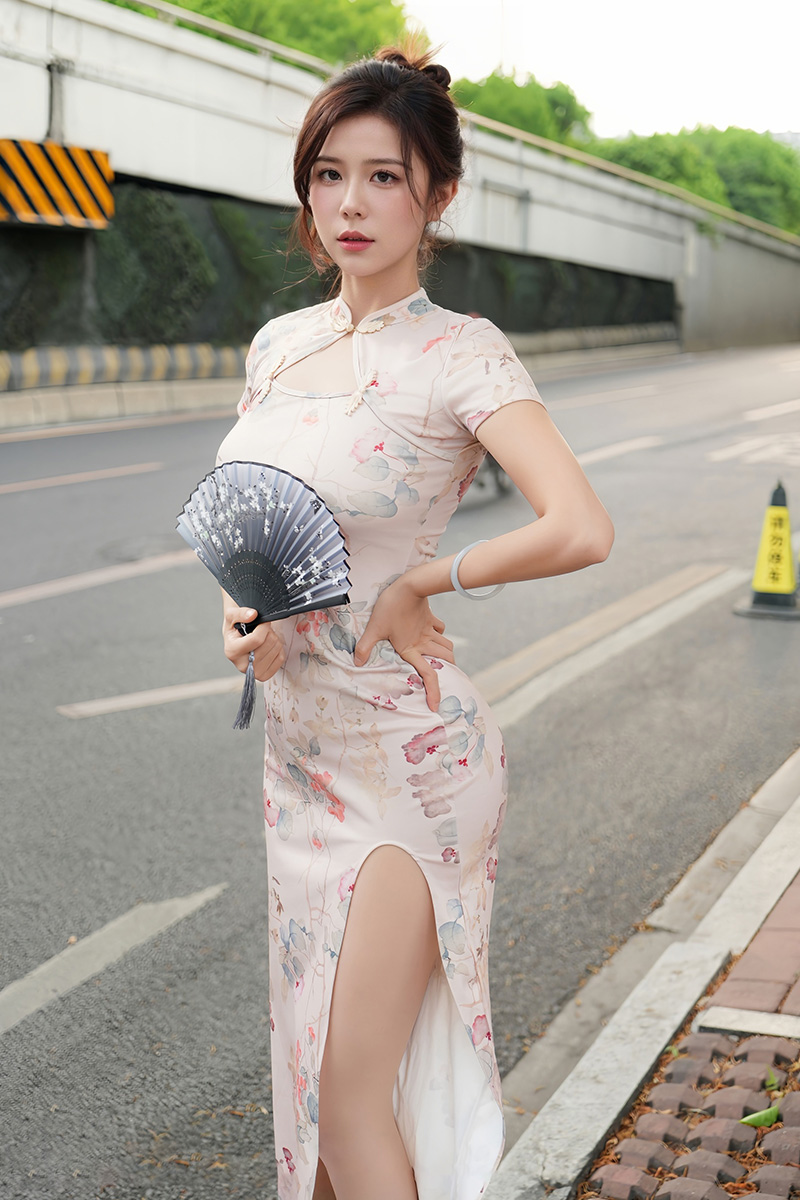 模特玫瑰我爱你浅色旗袍美图娇艳欲滴