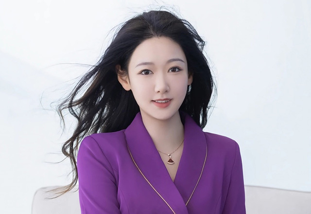模特唐安琪性感紫色制服写真图片