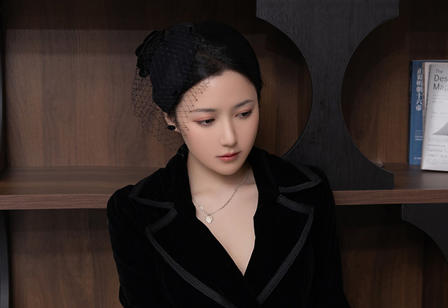 美女鱼子酱性感黑色连衣裙极致妩媚