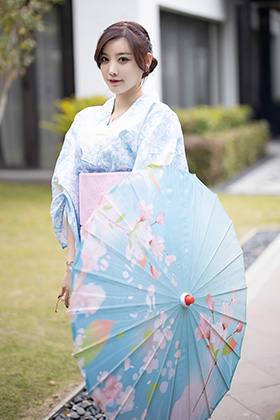 女神杨晨晨旅拍写真灿烂容颜夺人呼吸