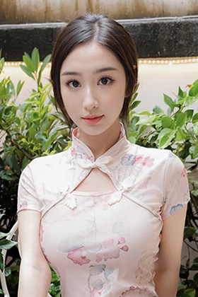 模特楠芝旗袍美图惊艳的身材无可挑剔