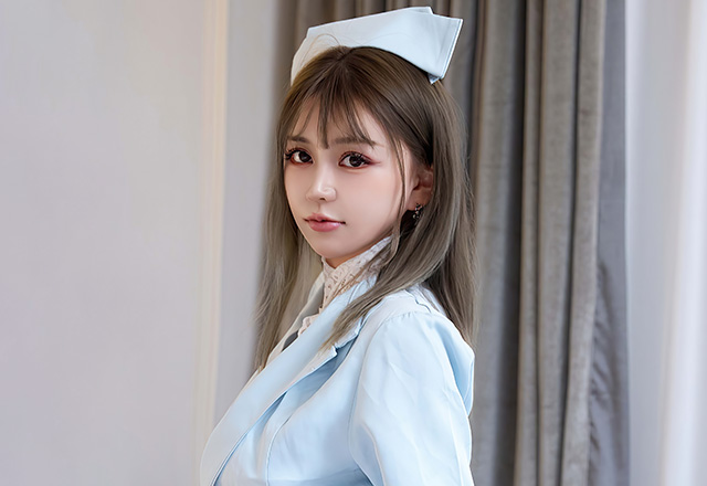 甜仔蓝色护士制服美图让人浮想联翩