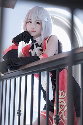 颇具人气的妹子KuukoW写真美图