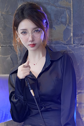 高挑曼妙的妹纸桃桃夭夭私房写真图