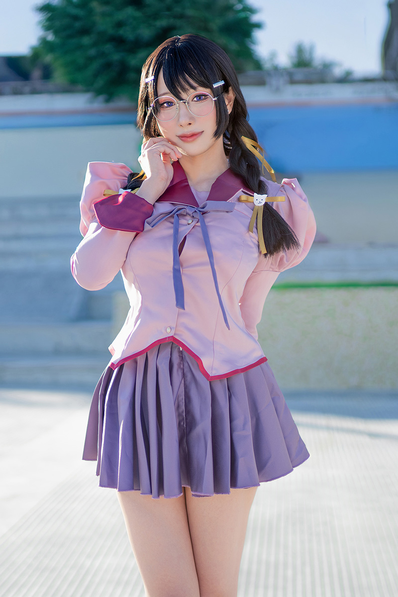 美女雨波完美的身材比例令人惊叹