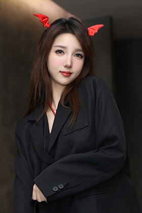 大长腿模特桃桃夭夭性感黑色网袜写真