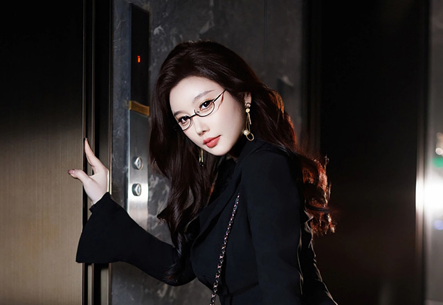 女神杨晨晨魅惑黑丝完美身材摄人心魄