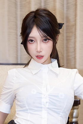 美腿模特玥儿玥性感网格吊带袜美图