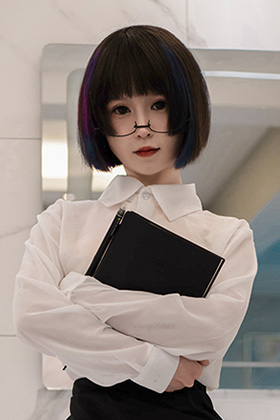 多才多艺的小姐姐晕崽Zz秘书装扮写真