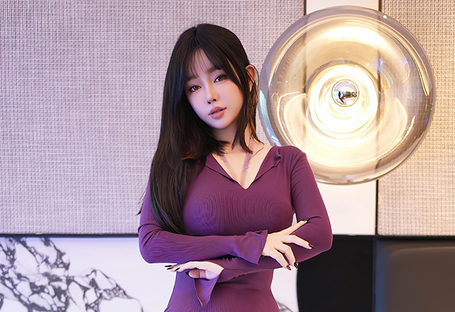 女神王雨纯性感紫色连衣短裙写真图