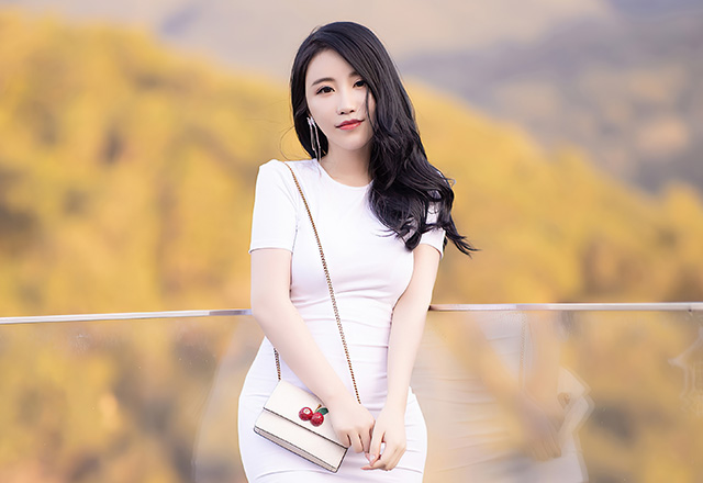 女神樱桃酱唯美身姿与性感魅力兼具