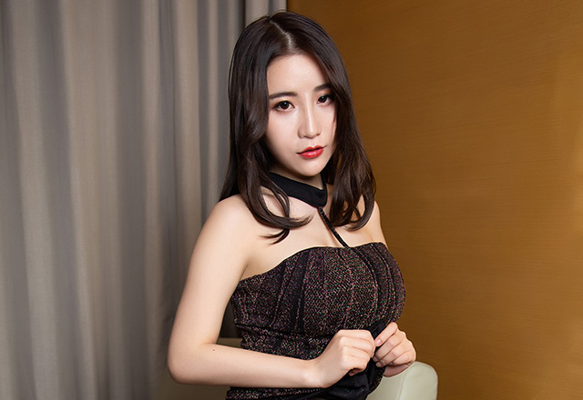 女神樱桃酱性感黑丝美腿写真美图