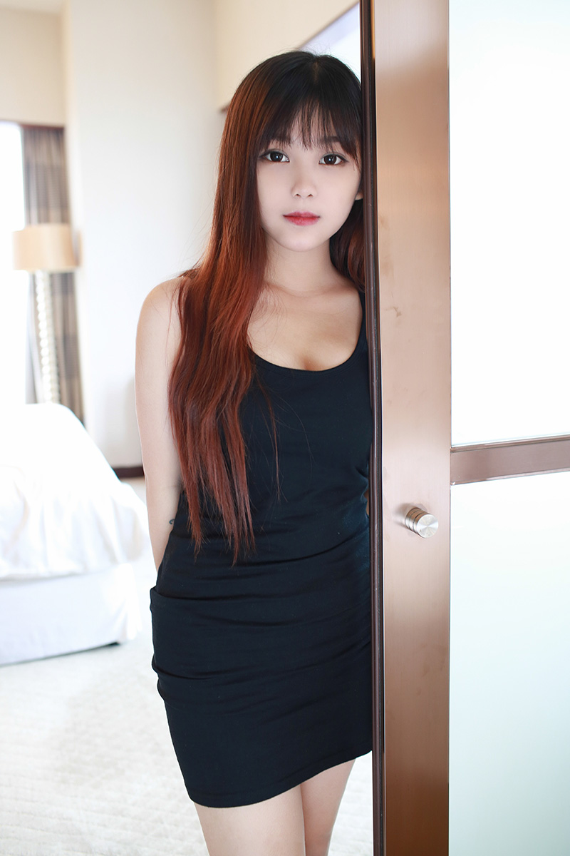 青涩的小女生小月儿私房写真图片