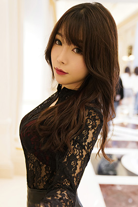 美腿女神徐莉芝优美身材曲线令人惊艳