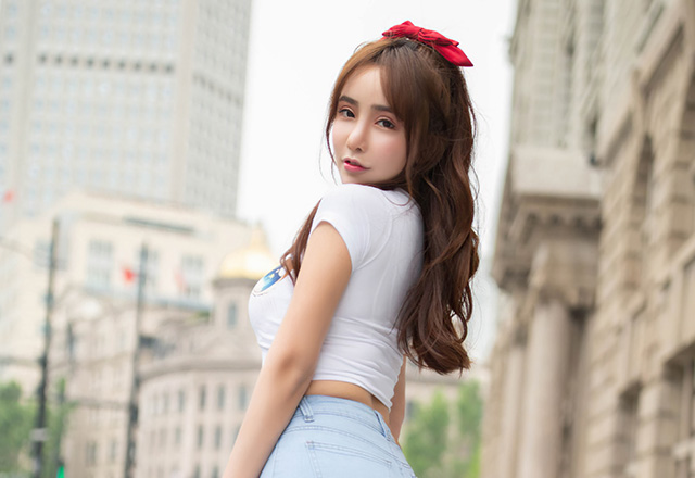美妞陶喜乐牛仔裤美图率性独有魅力