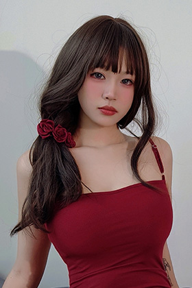 甜妹可爱小姐姐麻薯好吃写真照片