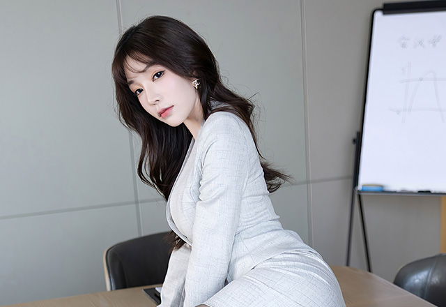 女神徐莉芝袅娜多姿的身材着实好看
