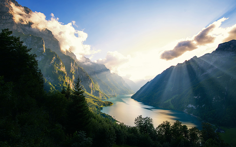 瑞士一个风景很美的山中湖
