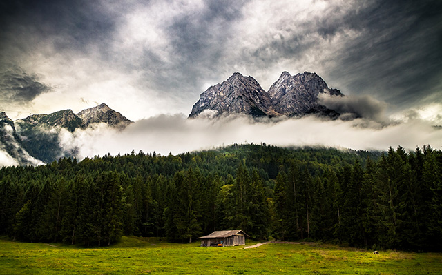 奥地利边境一侧地狱谷
