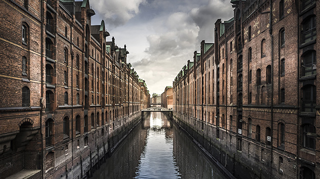 埃尔斯特河两边的老建筑