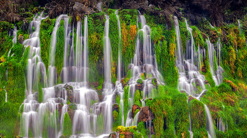 千泉州立公园的瀑布