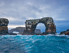 达尔文岛的达尔文拱门