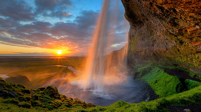 冰岛南海岸附近塞里雅兰瀑布