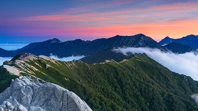 长野县安昙野附近的燕岳山