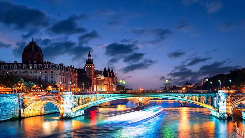 法国巴黎美丽的塞纳河
