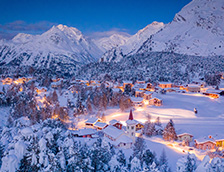 瑞士马洛亚小镇雪景