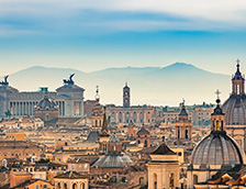 从意大利圣天使城堡俯瞰罗马