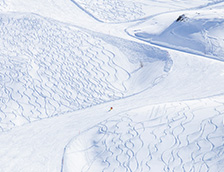 贝尔尼纳山口的滑雪场