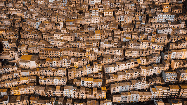 西西里岛密密麻麻的住房