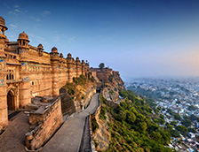 瓜廖尔堡岩石中的秘密