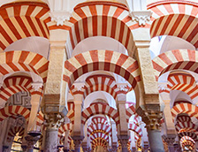 科尔多瓦清真寺大教堂的内部